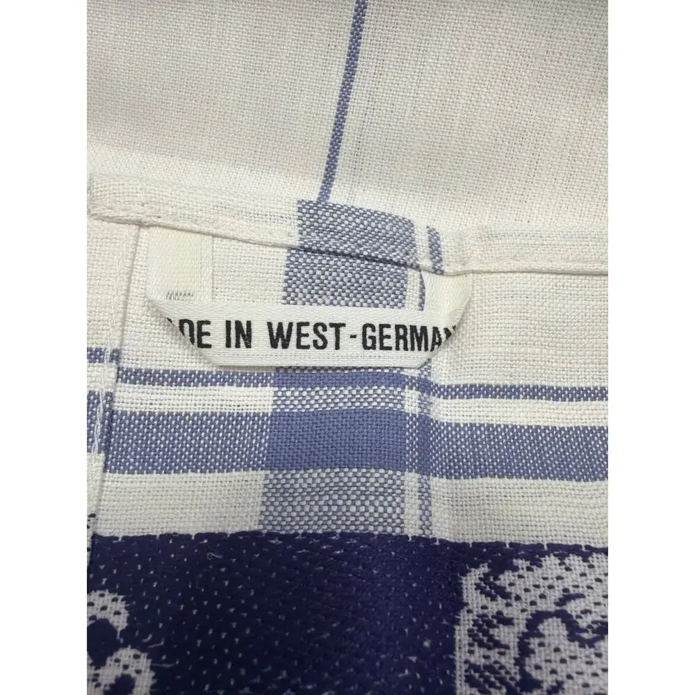 Vtg Blue White German Folk Theme Design Linen Kitchen Tea Towels Grandma Core